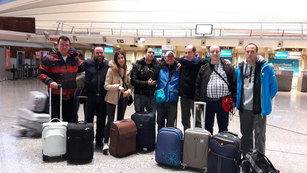avifes's tweet photo. Nuestro equipo Gorantza ya esta rumbo al I Encuentro Deportivo "Miguel Acosta" organizado por #Aedir, suerte campeones #Avifes #SaludMental https://t.co/RzFp0DYFAq