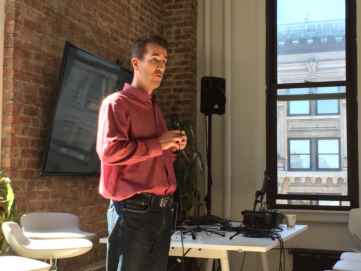Zimbra's tweet image. John Kavanagh, CloudID @Synacor showing the powerful impact of running Zimbra + CloudID together. #ZimbraCOMMIT