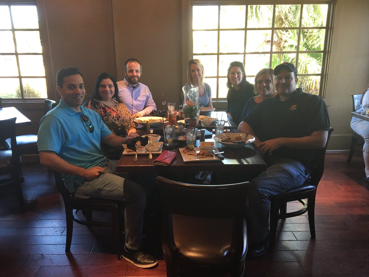 nolaspg's tweet photo. Celebration for Michelle for her 20 years at Sprint!!!🎉🎉@alexiaautin @JonDBlitz https://t.co/5aQFScBVnD