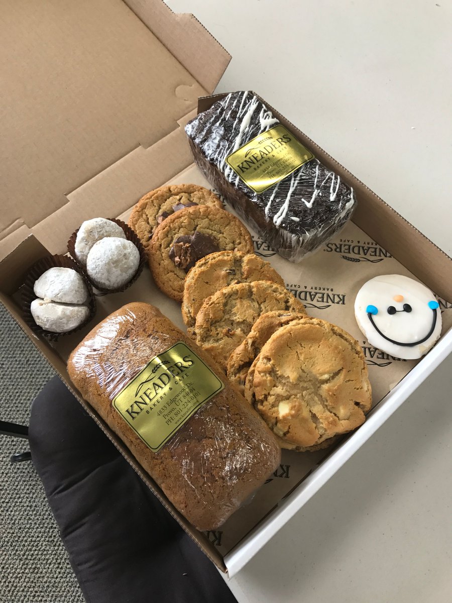 ANSinsights's tweet photo. Eating baked goods from @kneaders while discussing The Color Code and our team strengths at our Wednesday Activity. #InsideANS https://t.co/G9kqndpg6J