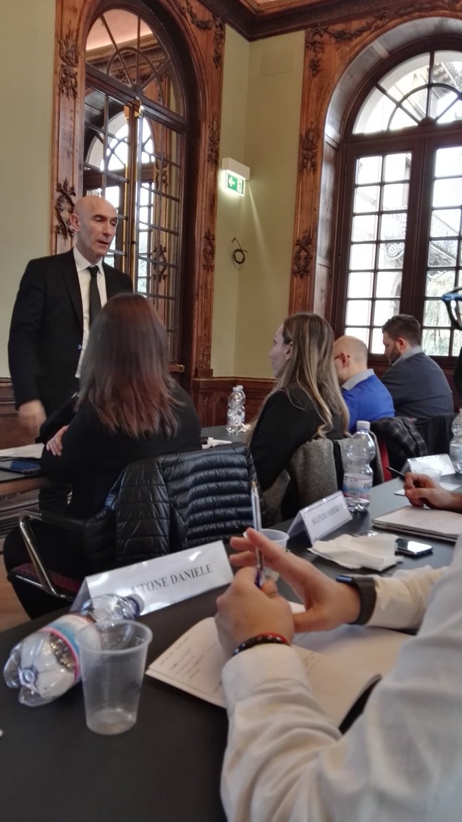 Defa87Francesco's tweet photo. @UniLUISS Due fantastiche giornate all'insegna del #publicspeaking con #AlbertoCastelvecchi https://t.co/9vbsBzPSQX