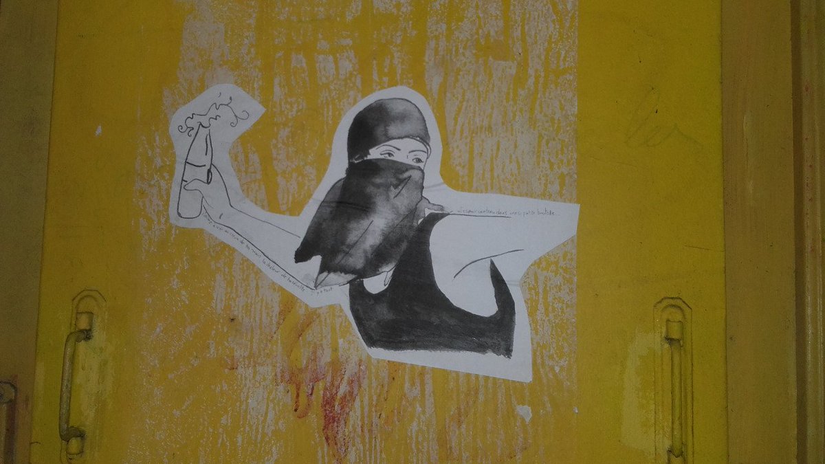feumusee2's tweet photo. Il y a tant d’espoir contenu dans une si petite bouteille Paris,... https://t.co/qgbtuYDSrG #urbanactivist https://t.co/hv4MgSBhhh