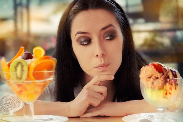 Want to know how to tame your sweet tooth? Here's 10 ways to beat sugar cravings 👌👊 bit.ly/2gxyFG6
#fitness #fitfam #fitspo