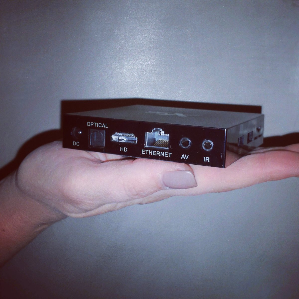 axethecoax's tweet photo. Android TV Box. Change Your Life by eliminating you cable bill. https://t.co/z1NPN267L5