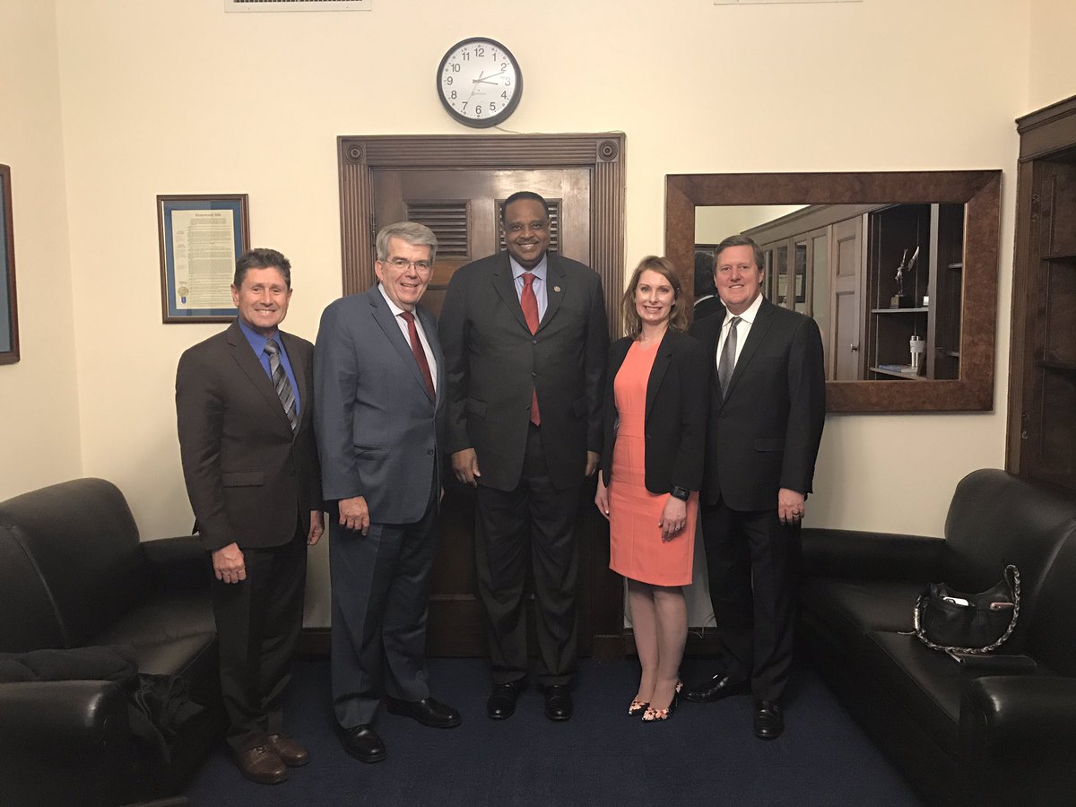 Good to see <a href="/FHCA/">FHCA</a> friend and supporter <a href="/AlLawsonJr/">Al Lawson</a> in Congress