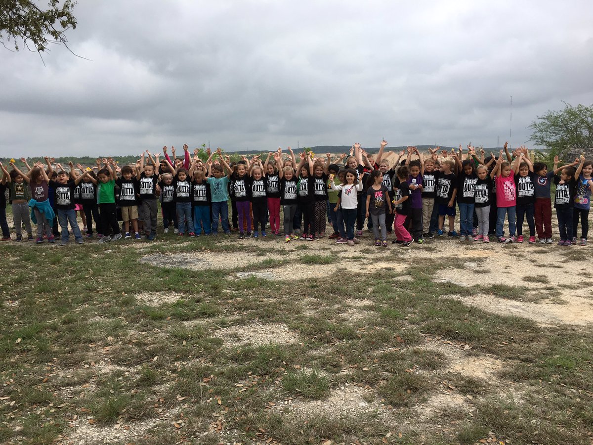 Kindercathie80's tweet photo. Kindergarten field trip to the Martin Marietta rock quarry. We're having a BLAST!!! #blattmanproud https://t.co/N7Al1SWqTA