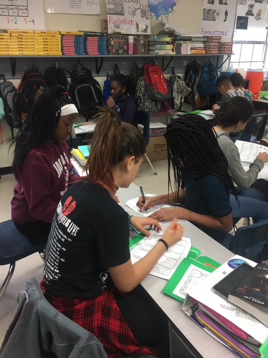 Shauna Hall tweet media