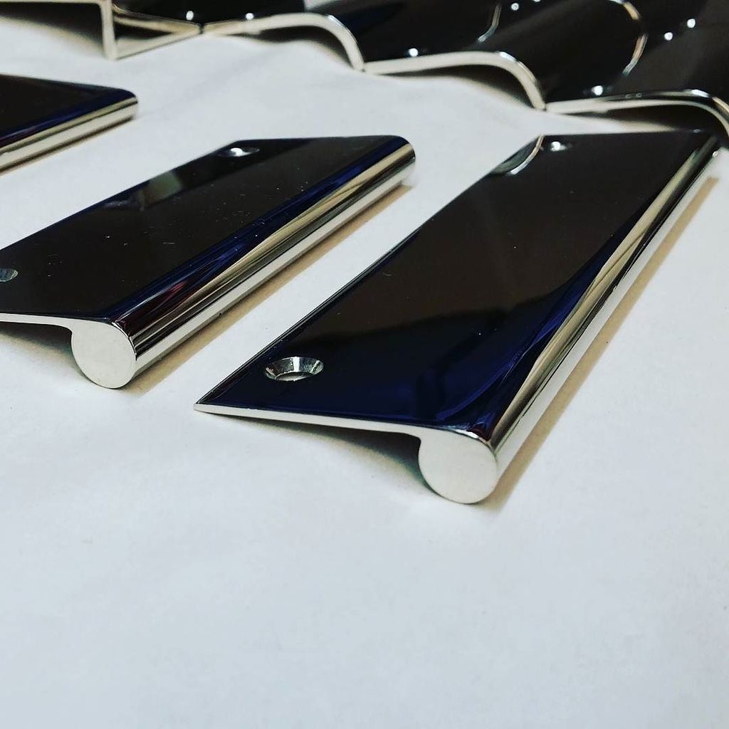 RajackHardware's tweet photo. RAJACK ROLL PULL
AA STYLE 5/16" Roll
Polished Nickel - Available in all finishes. Made to … https://t.co/rhPYxHxV8s https://t.co/T4Un2mF791