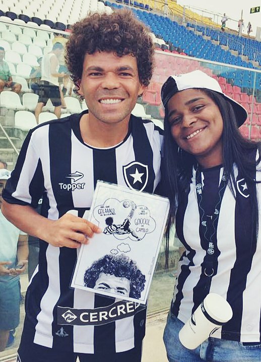 rib3iroamanda's tweet photo. EU AMO ESSA FOTO E VOU POSTAR 10 000 VEZES 💁🏾😍🤣 #Camito #Botafogo #SOUBotafogo #LoucasES #22lpb 🖤 https://t.co/FuKDYumYpj