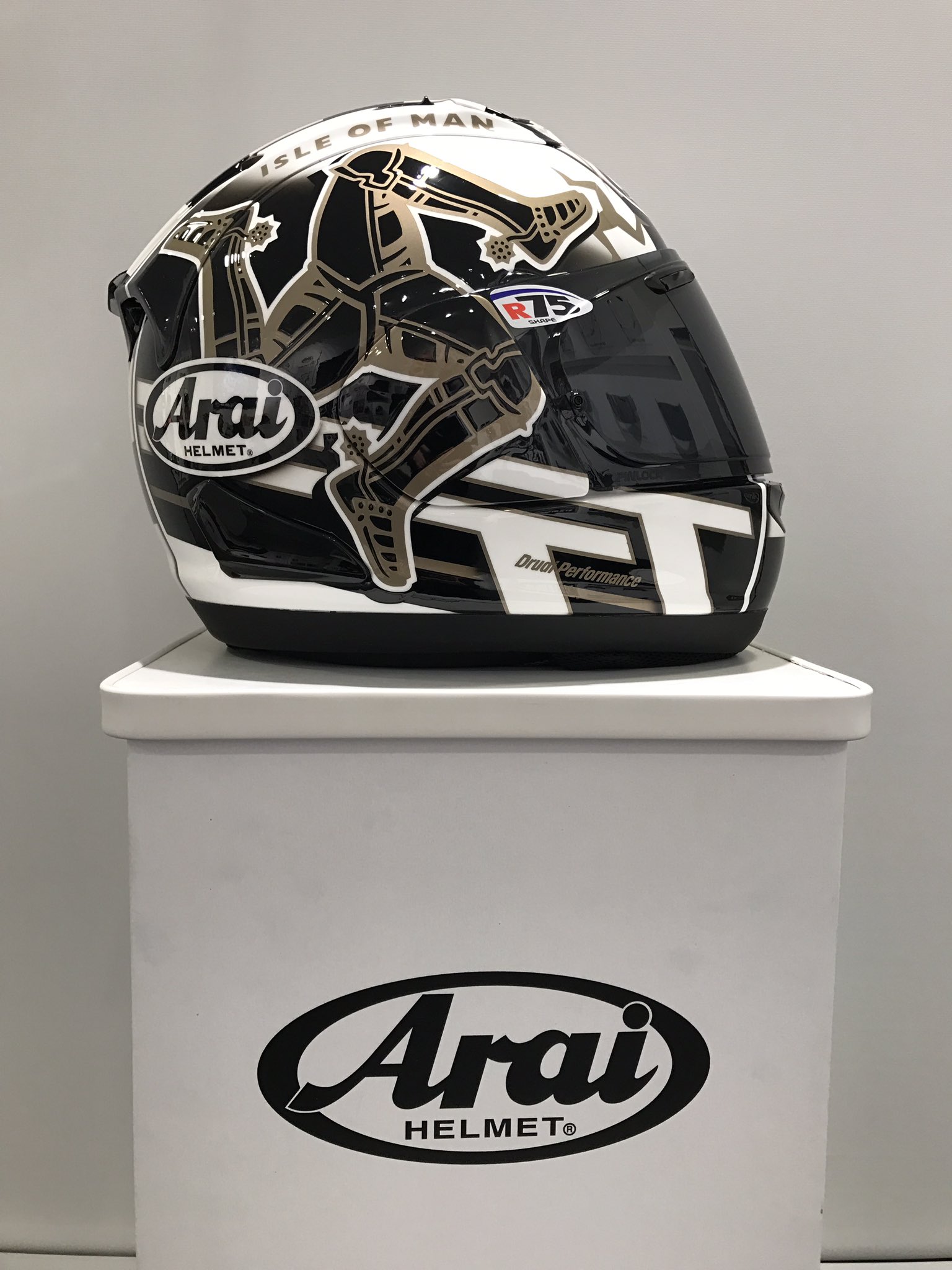 full motorcycle helmet white and black VX Face / Gloss Herschel Supply Herschel Sydney Its aerodynamic shell and Texturing on the main body of the shield:No pink:rose-quartz;peony;bubblegum
