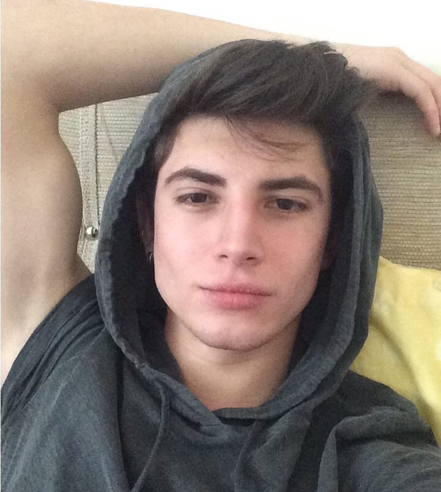 Chilling😋