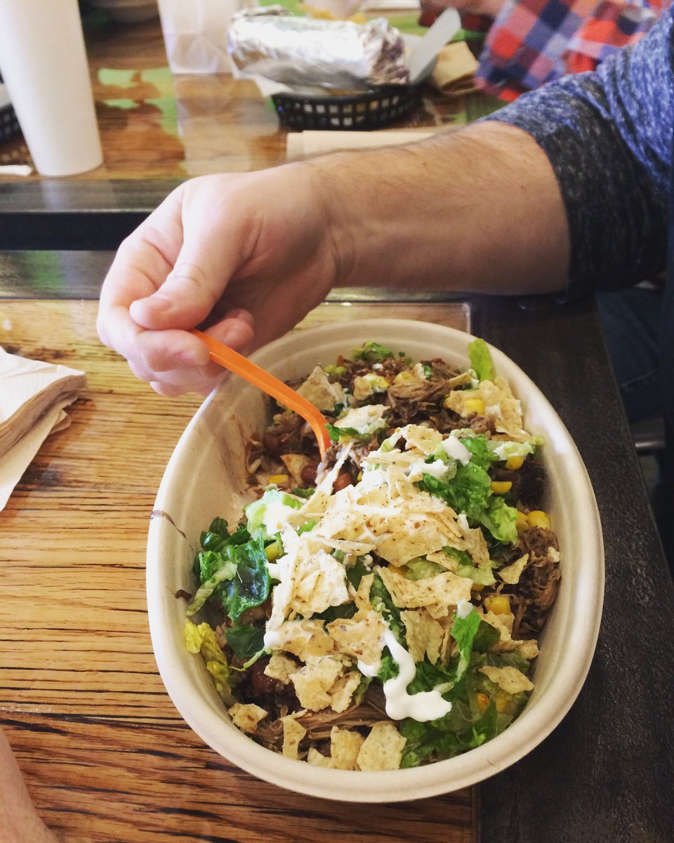 GoodBurritoCo's tweet photo. Toss your burrito in a bowl today. Less mess, all the goodness. https://t.co/5RZAwgAYIO