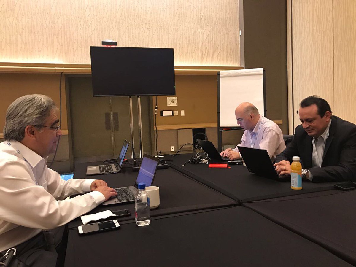 tech_mahindra's tweet image. .@Oracle and @tech_mahindra deliver Industry’s First #VoLTE as a Service Offering at #OracleIC17.  #TechMNetworks #UnlockExperiences #VoWifi