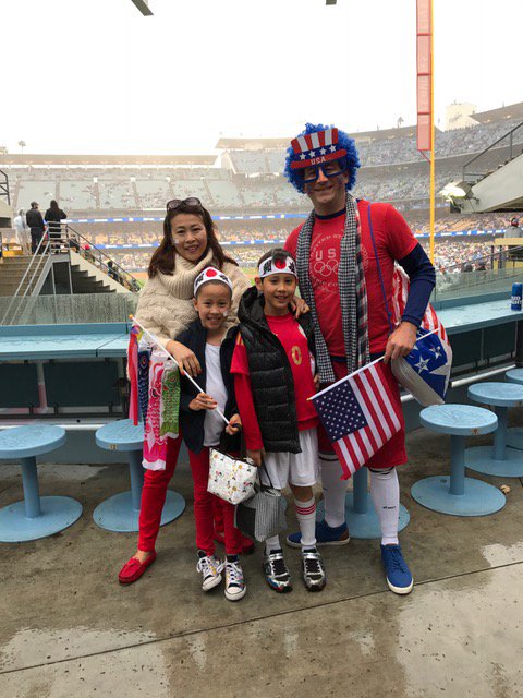 rex_talent's tweet photo. #wbc2017 #Semifinal #Japan #USA #greatgame #dodgerstadium #techinbaseball Had a great time with the fam at the WBC Semifinal, Japan vs. USA. https://t.co/ywunbIfrDl