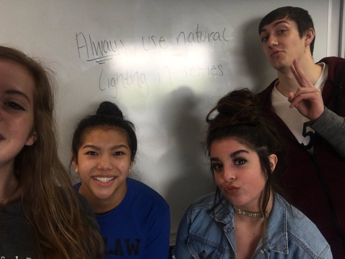 Kaylie_726's tweet photo. "Always use natural lighting in selfies" #WayneCommFun https://t.co/lC9a3FhD7j