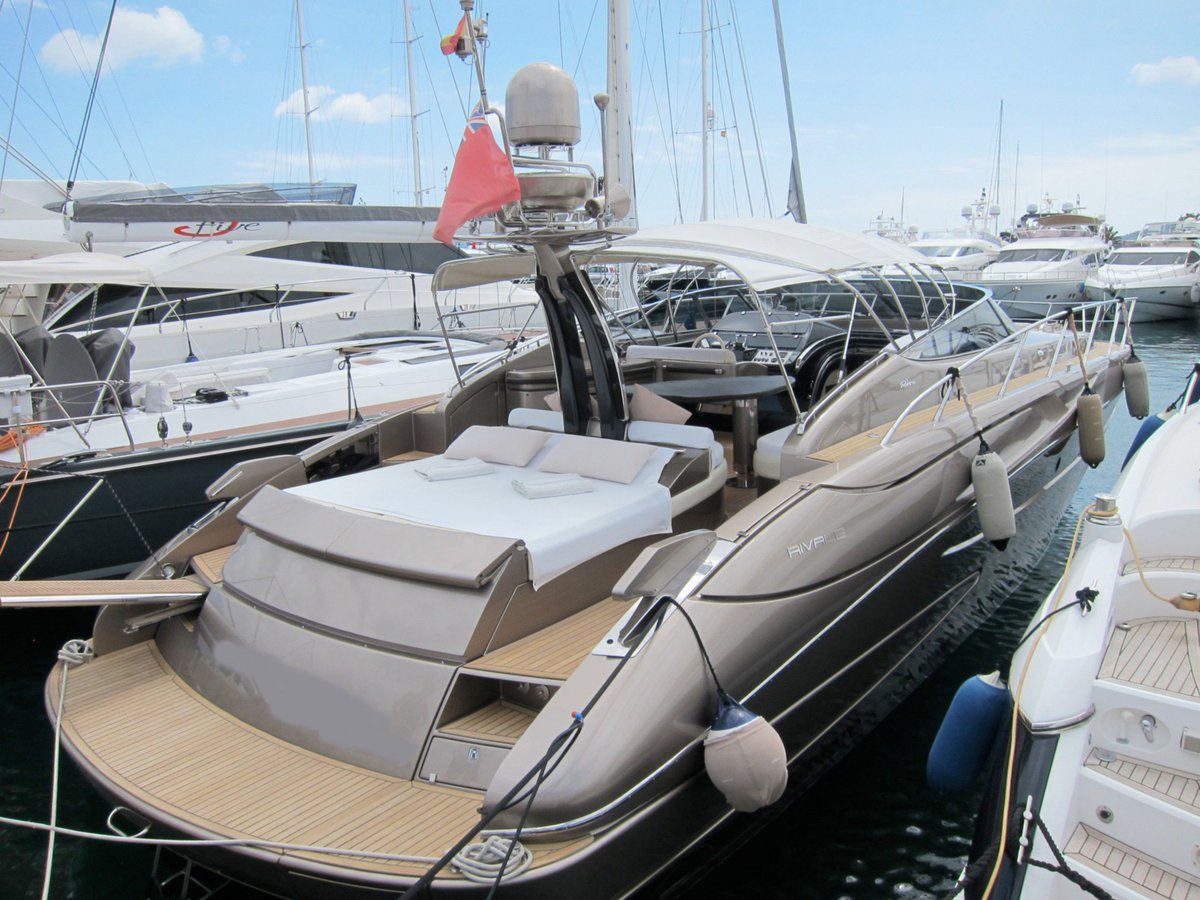 easyboats's tweet photo. For sale – BEST Riva rivale in the market! contact us to learn more https://t.co/8Du5b1iwa7 #riva #rivale #yachtbrokerage #mallorca https://t.co/kdDESVL7F8
