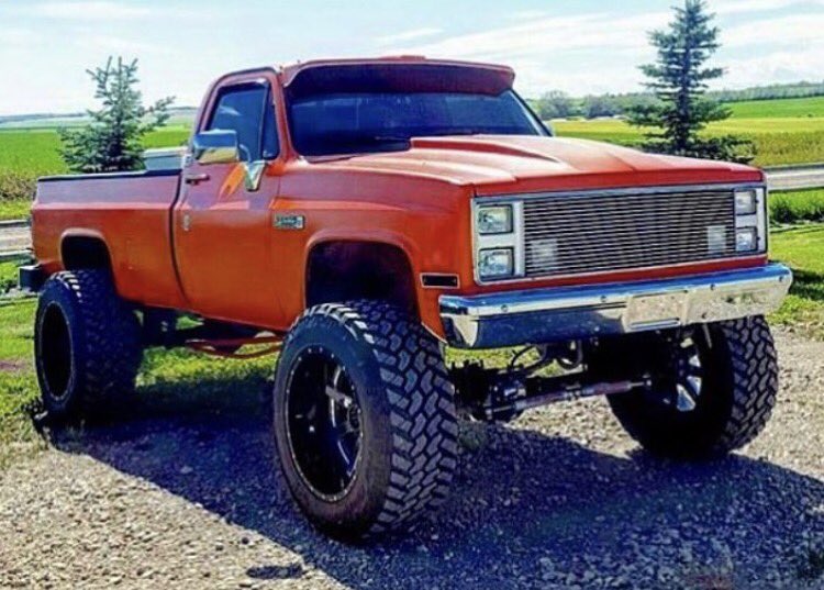 _LiftedTrucks_'s tweet photo. #Throwback https://t.co/BJq5m2StRr