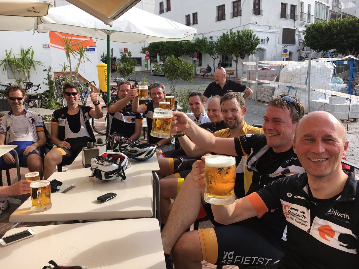 Geert_D8's tweet image. #VokaFietst aangekomen voor 4e editie #Mojacar met @KortwegTravel . Veelbelovende start met 28 gemotiveerde deelnemers @VokaWVL @VOKA_OVL