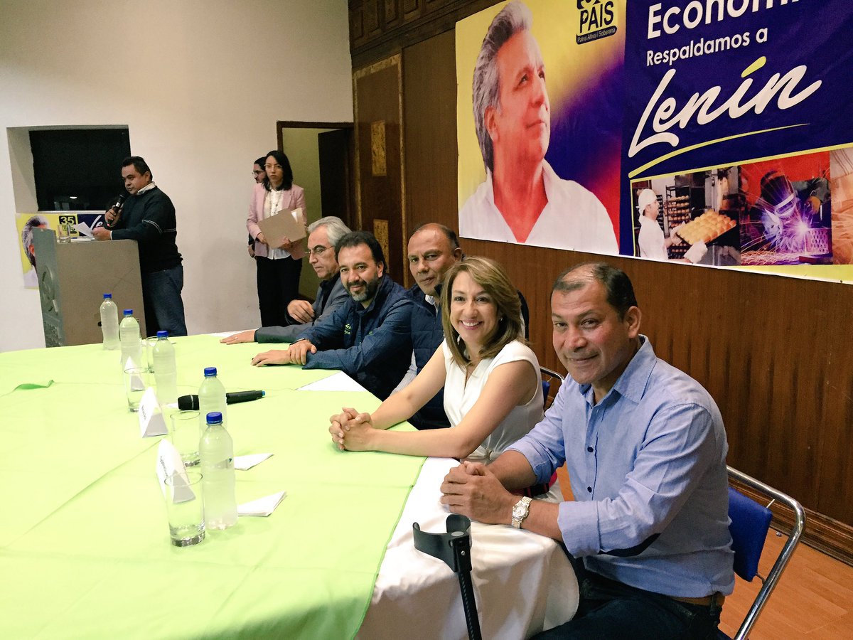 solbuendia's tweet photo. Varias organizaciones sociales de la Economía Popular y Solidaria de todos los rincones de la Patria, muestran su apoyo a @Lenin https://t.co/Eu7ubdMU33