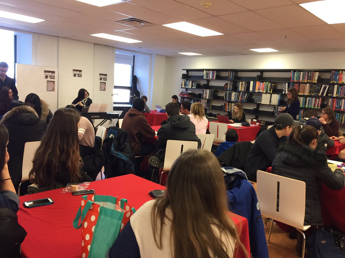 VanierSTEM's tweet image. Science Coffeehouse happening live in our new space! #scienceweek2017 ☕️