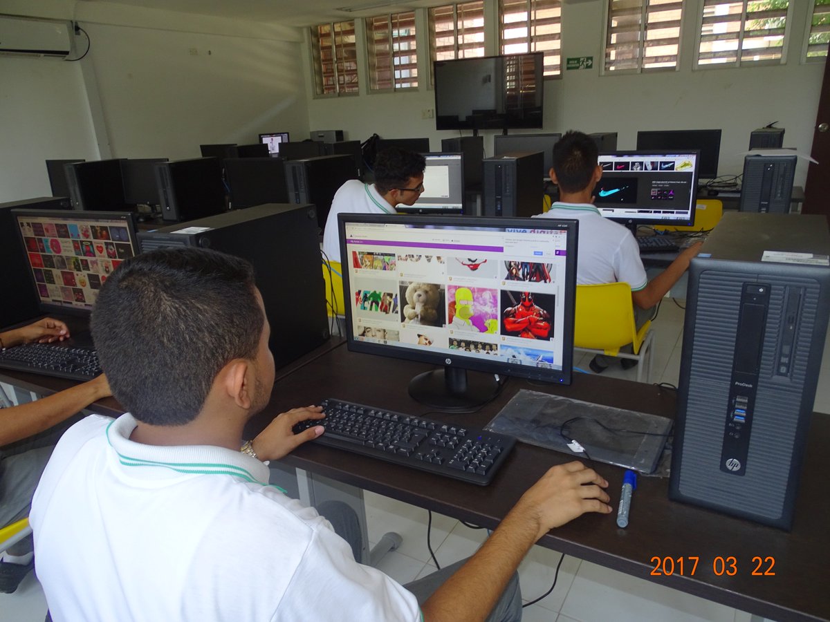 PVDplusINEM's tweet photo. Trabajando en el proyecto de realidad aumentada #PrimeGraphics https://t.co/ofevhRZ7cY
