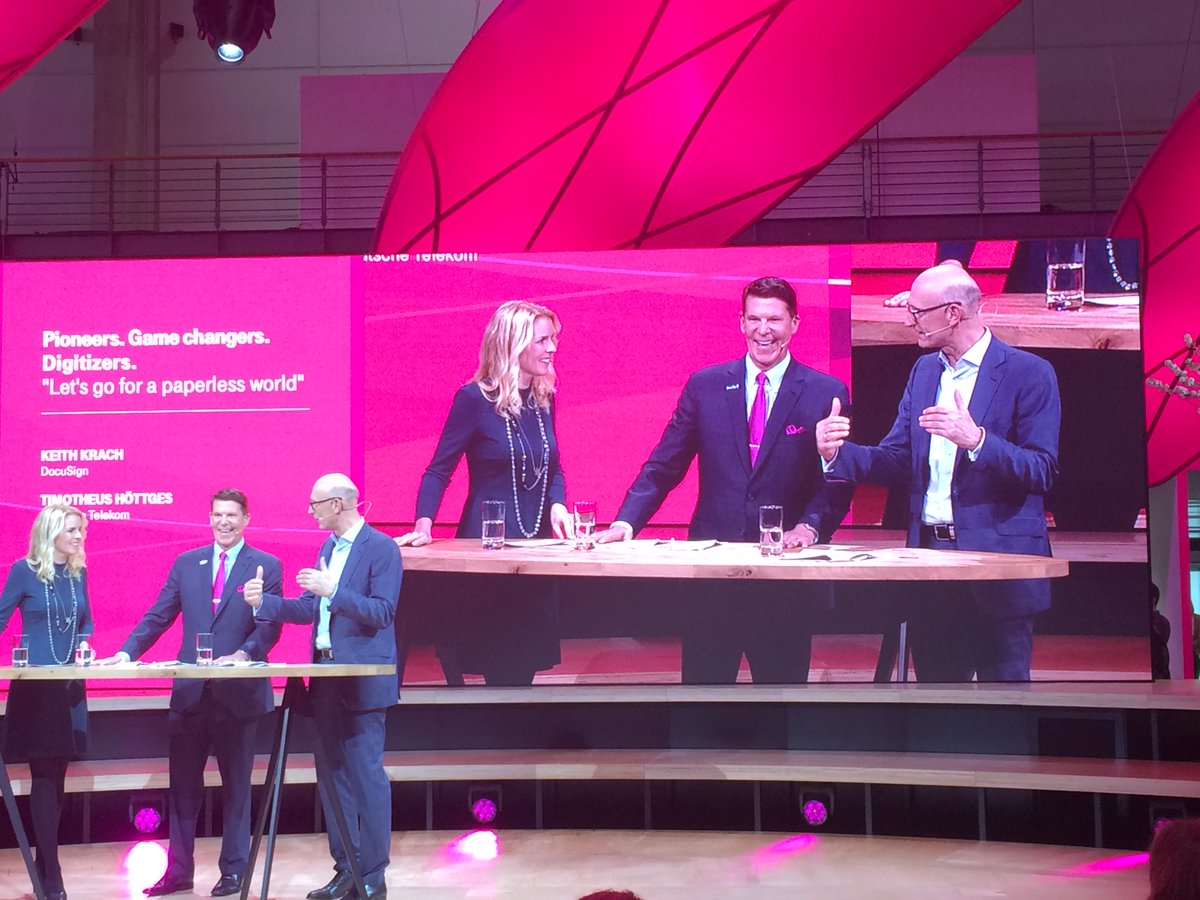 DocuSignDACH's tweet photo. Pink ist die Farbe für Vertrauen! Die @deutschetelekom bietet unsere #elektronischeSignatur nun auch seinen eigenen Kunden an #CeBIT17 https://t.co/K2roDqNwje