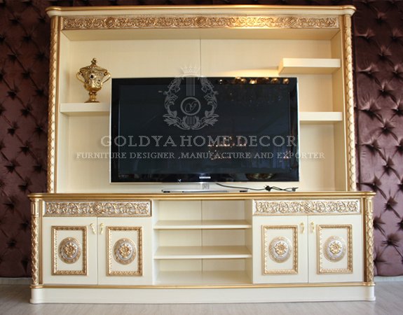 GoldyaDecor's tweet image. Wooowww !!!! kerennya bufet TV klasik jepara ini. Mau ???? hubungi aja @GoldyaDecor #BuffetMewah #BuffetTV #MebelKlasik