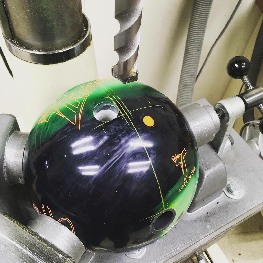 Looks like someone just released the power of the Kinetic Emerald. Is there one in your bag yet? #TrackBowling #SmartBowling
