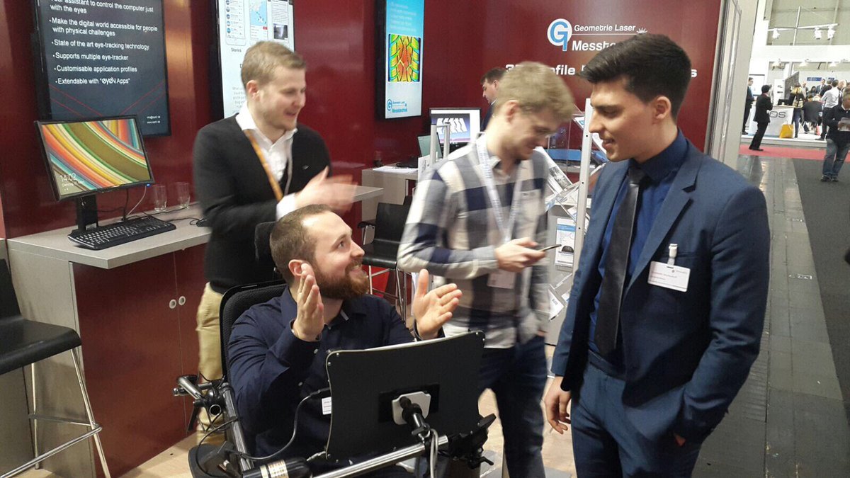 krjw0's tweet photo. eyeV and friends #CeBIT17 https://t.co/VOumqyCW7N