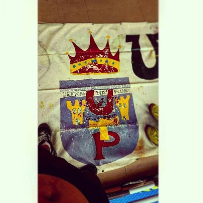 UTPULTRAS's tweet photo. Si creemos puede que ganemos, si no creemos ya estaremos perdidos. Este es el escudo que honras y defiendes. https://t.co/Lkm8Rj02L7