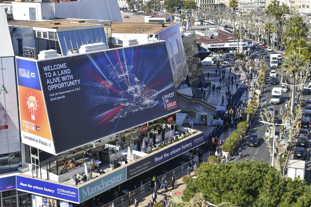 ArchitectsJrnal's tweet photo. The AJ's MIPIM round-up: British tenacity overcomes Brexit gloom @waitey #ajmipim https://t.co/oO8VHvB7H6 https://t.co/mYRwjPlEU6