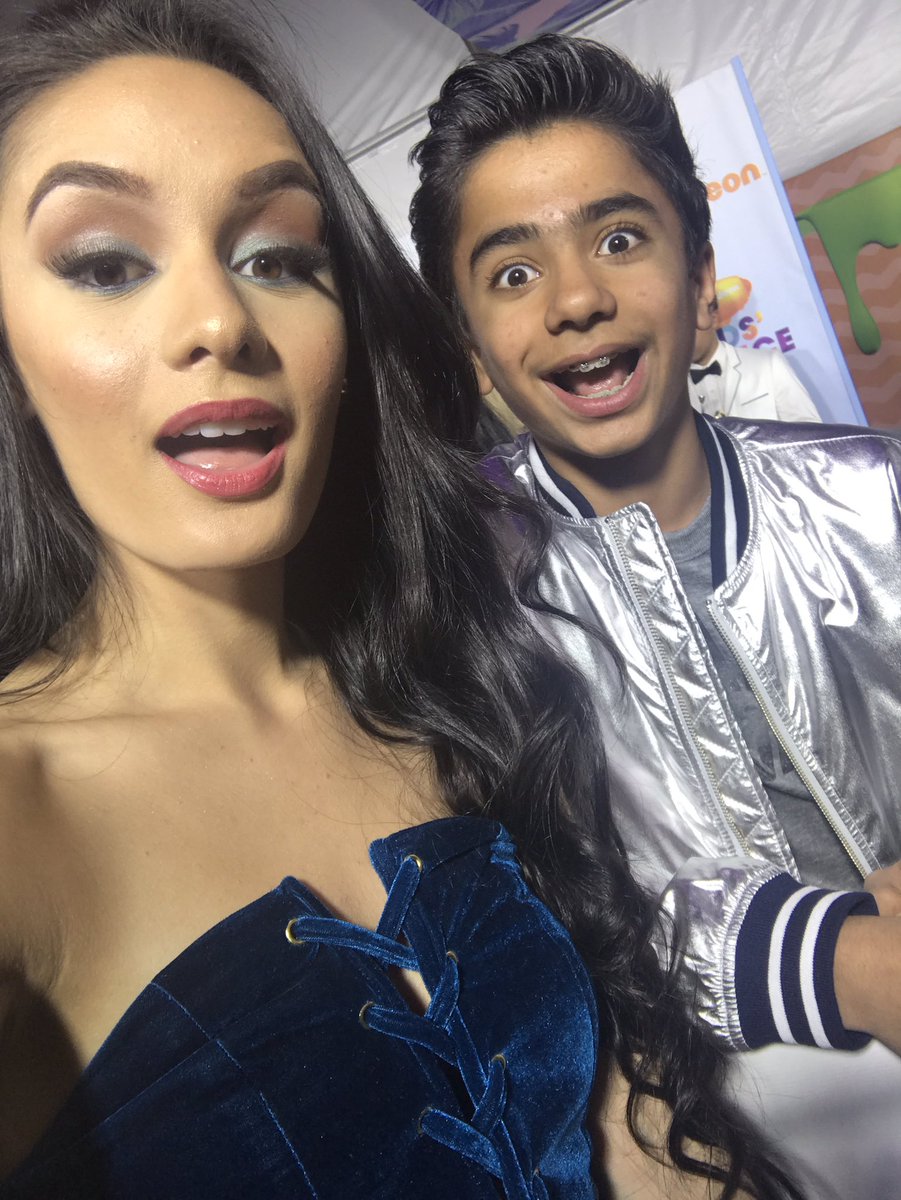 alexisjoyvipacc's tweet photo. The awesome @TheNeelSethi talked all about working on #TheJungleBook &amp; who he wanted to slime at the #KCA -INTERVIEW https://t.co/ojNDGjW2zE https://t.co/h9fmyc58DC
