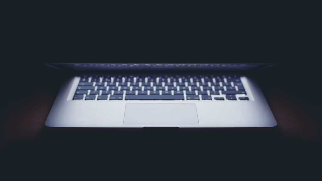 FastCompany's tweet photo. Turn off your laptop and write this down with a pen https://t.co/65jEoYV52G https://t.co/Yje02hsscT