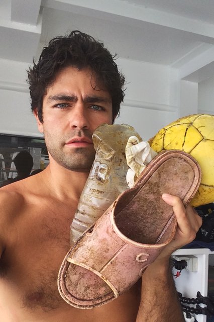adriangrenier's tweet photo. Celebrate #worldwaterday with @LonelyWhale and me, take action to protect our #ocean by reducing your #plastic use: https://t.co/hVN91JF1Yd https://t.co/w9djIGe48z