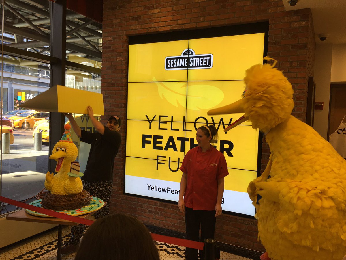 BigBird's tweet photo. My birthday party is off to a great start! @CB_TimesSquare made me a great cake to celebrate! https://t.co/Ua9lgvhW37