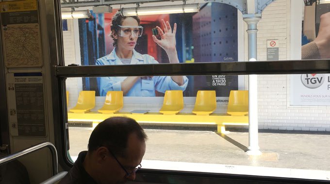 regionbretagne's tweet photo. #passezalouest métro, rue ou periph : la campagne pr donner envie de #Bretagne à #Paris s'affiche jusqu'au 26 https://t.co/dWJSkBxWot https://t.co/UYL1DCu5jQ