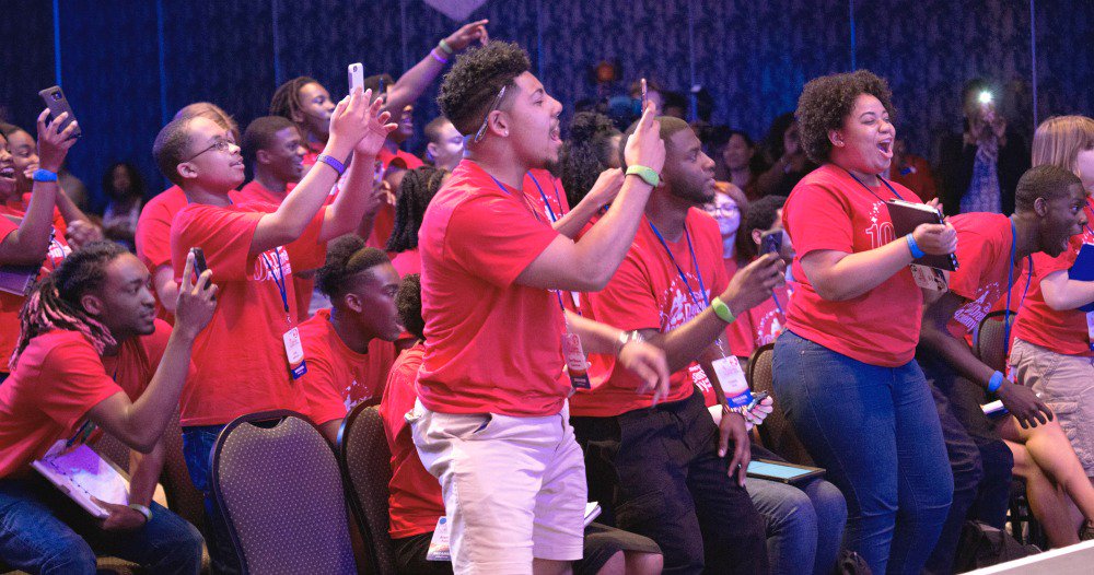 BernettaStyle's tweet photo. 23 Disney Dreamers Academy Takeaways, Nuggets & Aha’s Moments! https://t.co/h6yQKLm2G7 #ddadisney #ddapowerof10 https://t.co/tEYE5QI7EN