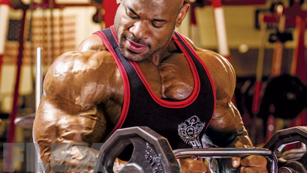 FLEX_Magazine's tweet photo. Can going lighter actually make you bigger?: https://t.co/a2O09SaLwl https://t.co/ab4u6TDwk9