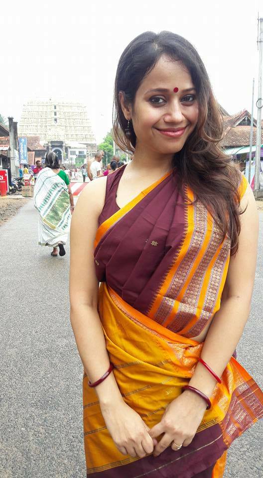 Sarashwathi4's tweet photo. GOOD..NIGHT..♥♥♥ https://t.co/1T80idxWxq