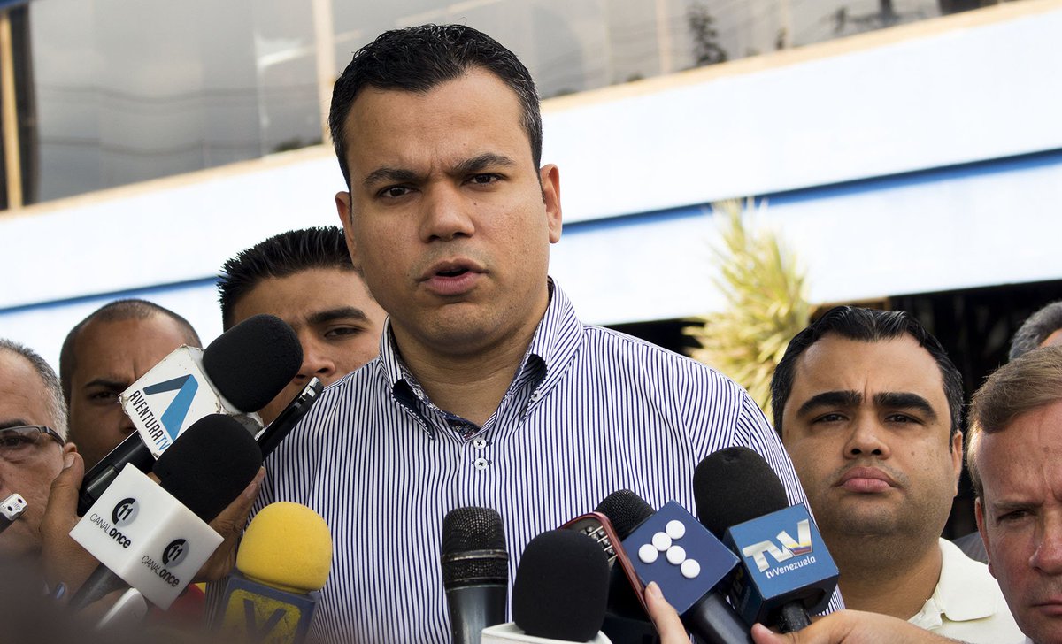 PJZulia_'s tweet photo. "Basta de perseguir a quienes tenemos derecho constitucional de hacer oposición en este país y brindarle esperanza al pueblo" @RomeRRubio https://t.co/kRPnmd1pjx
