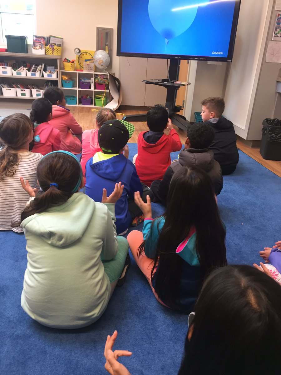 SusieSteinlein's tweet photo. @GoNoodle Flow helped us meditate on this rainy day! #ncsstar https://t.co/64DhbdSIae