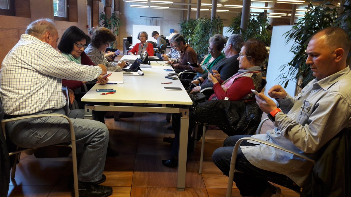 davidbaleta's tweet photo. Club Movil @citilab 
#cornella #movil #Apps #opensurf https://t.co/R1aEu8F6HI