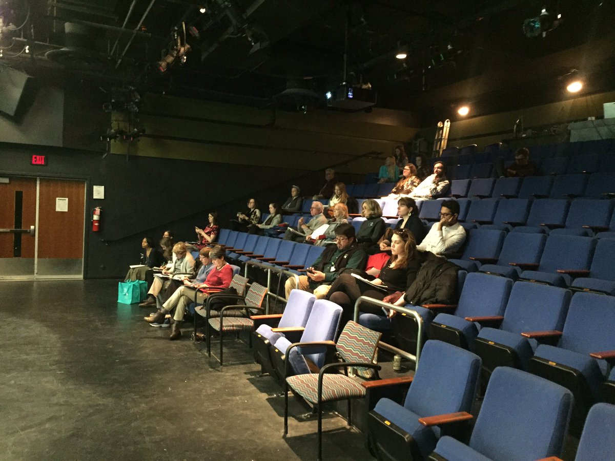 creativemoco's tweet photo. Today's MarketPower Workshop: #BreakingThrough: Audience Acquisition with Emerging Technologies at @I_Stage w/ @annedediemar & @KrisFreeze! https://t.co/ppYwY2XKdf