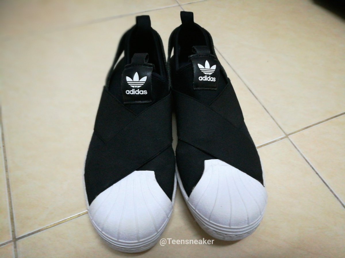 TeenSneaker's tweet photo. adidas super star slip-on
made in indinesia 
Sz.6 (24.5 ซม)
*เท้า 38-39 ใส่ได้ 

ราคา : 2,200.-
สนใจ inbox ด่วนๆ ค๊า https://t.co/yjTX8UAkl9