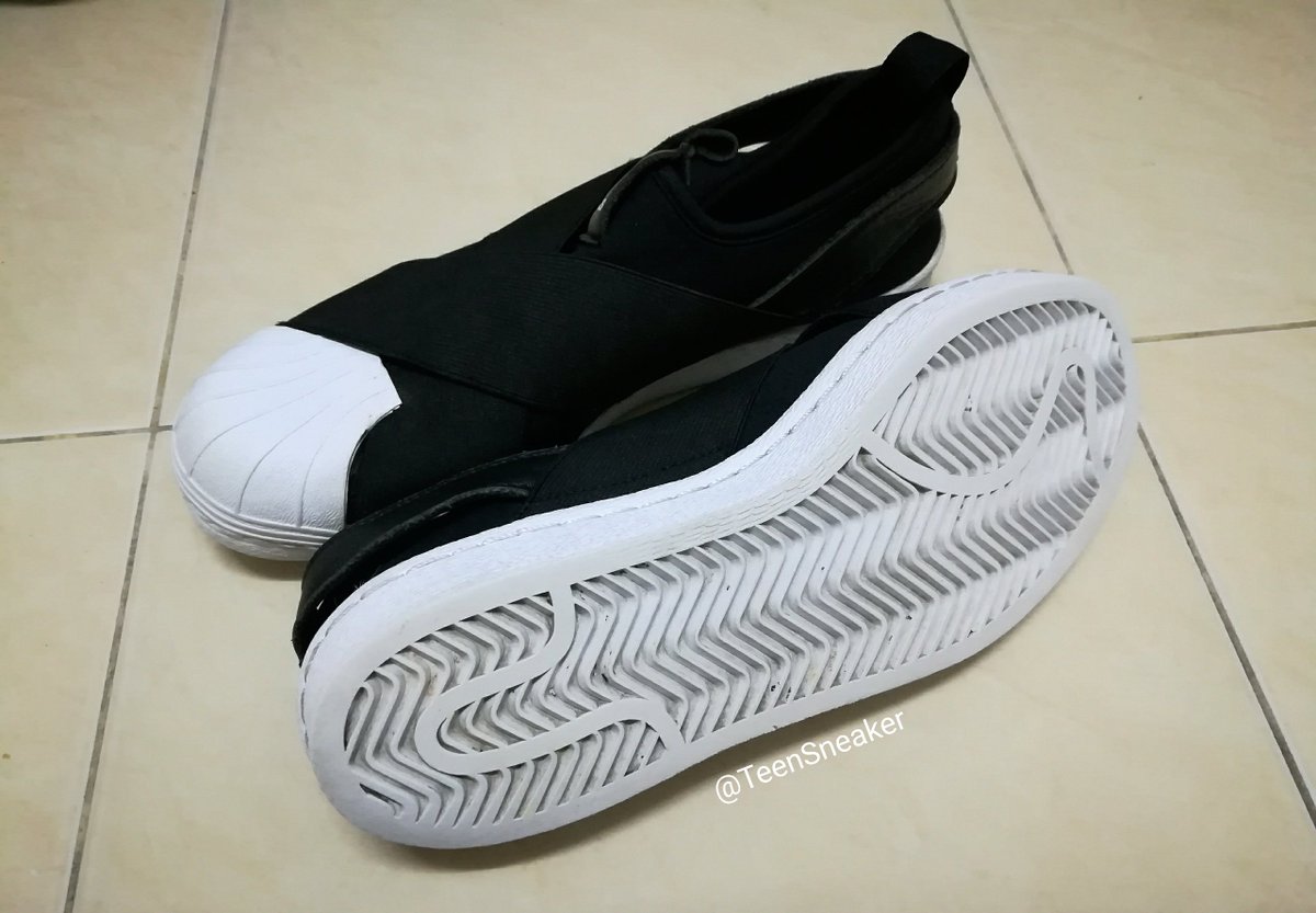 TeenSneaker's tweet photo. adidas super star slip-on
made in indinesia 
Sz.6 (24.5 ซม)
*เท้า 38-39 ใส่ได้ 

ราคา : 2,200.-
สนใจ inbox ด่วนๆ ค๊า https://t.co/yjTX8UAkl9