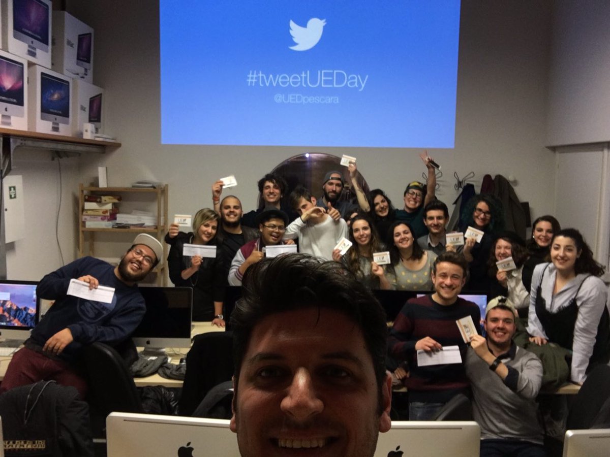 uedpescara's tweet photo. Soddisfazioni, sorrisoni e grandi amicizie, anche questo è #tweetUEDay Bravi ragazzi! https://t.co/Mu196erBK0