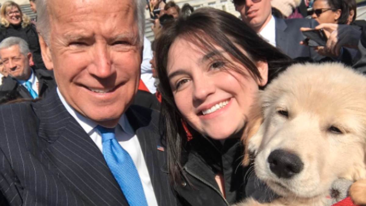 Joe Biden meets a dog named Joe Biden in most Joe Biden story imaginable trib.al/FDc1s9X