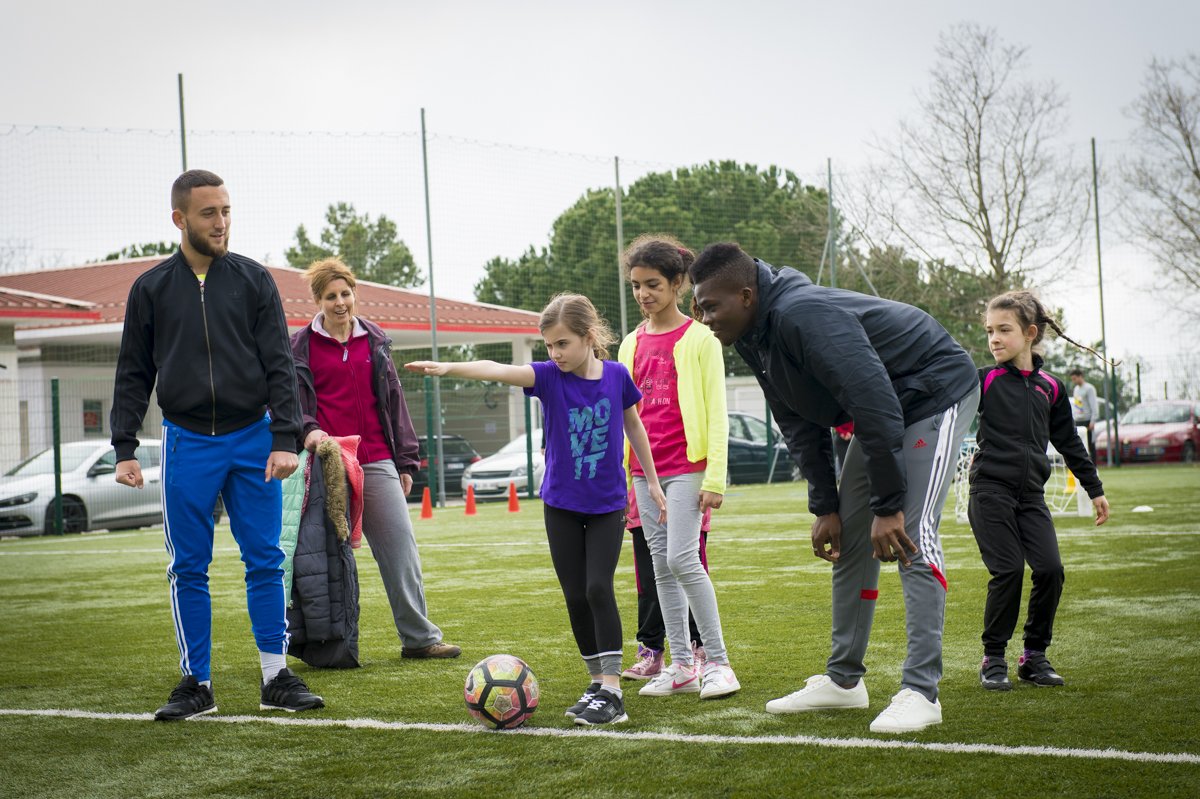 AS_Monaco's tweet photo. Beau moment de partage cet après-midi entre la CFA et les jeunes du CATPP de Monaco ! #ConnectingValues

🎥➡️ https://t.co/A72eYRjHNr https://t.co/uhlCvp3a4S