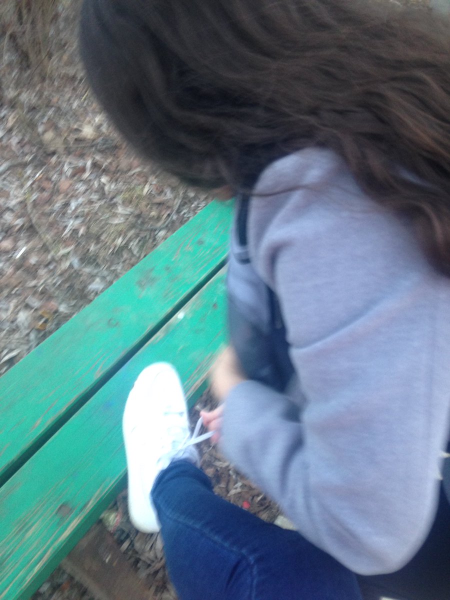 alinocchkaa's tweet photo. Завела раба, который будет завязывать мне шнурки...ыыы
#ТвиттерскиеТвоегоГорода 
#ВеснаЭто https://t.co/RvOKSEUjpz