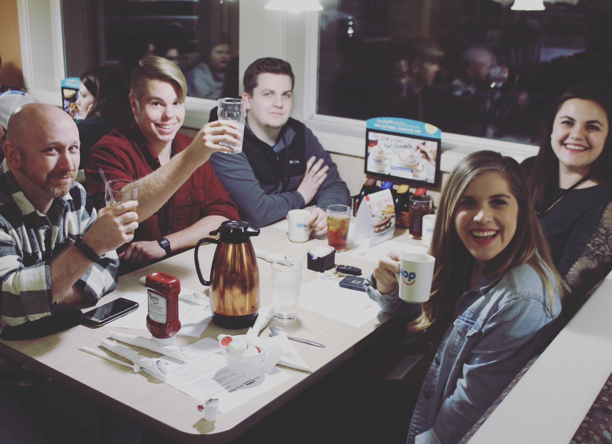 SyncRetreat's tweet photo. Remember that one time we all ate pancakes together at midnight? 🥞 #goodtimes https://t.co/iPXfpj4qgI